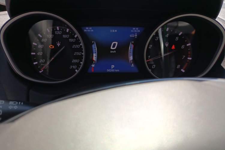 Used Maserati Levante 2016 3.0T Standard Edition Odometer Close Up