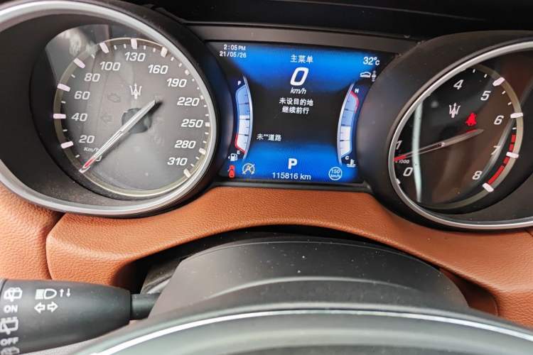 Used Maserati Levante 2016 3.0T Standard Edition Odometer Close Up
