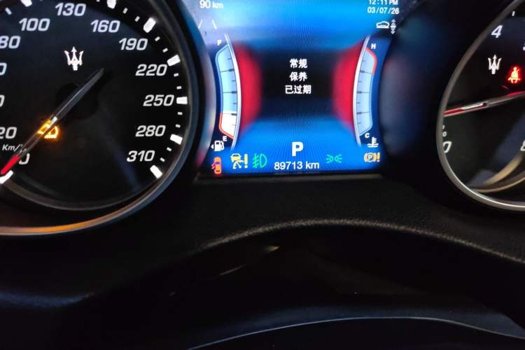 Used Maserati Levante 2016 3.0T Standard Edition Odometer Close Up