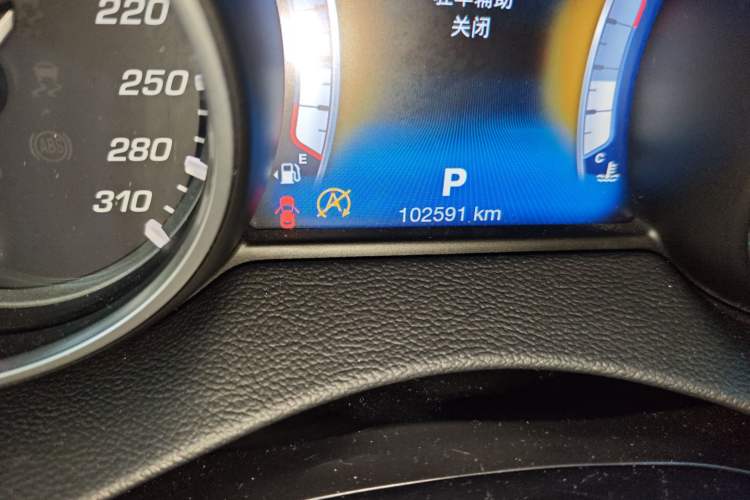 Used Maserati Levante 2016 3.0T Standard Edition Odometer Close Up