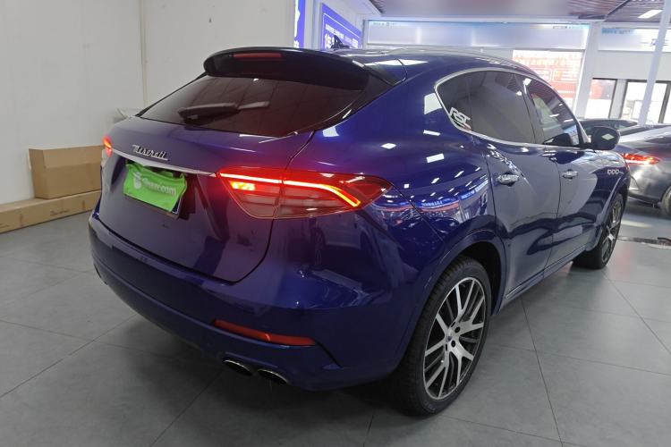 Used Maserati Levante 2016 3.0T Standard Edition Rear Right 45 Deg