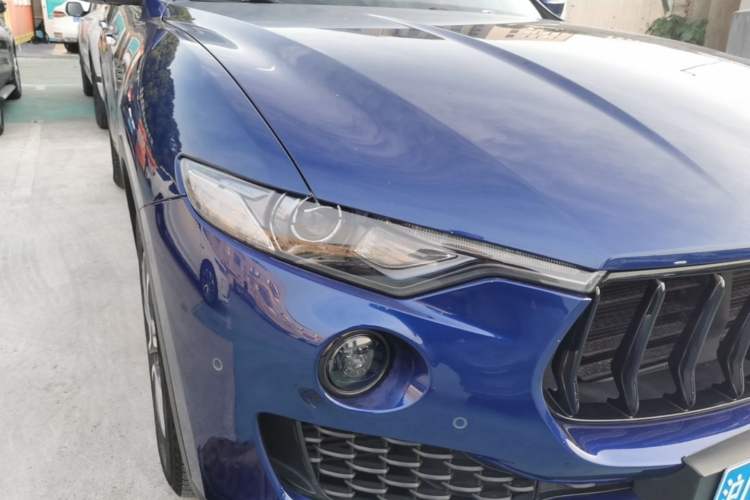 Used Maserati Levante 2016 3.0T Standard Edition Right Front Headlight