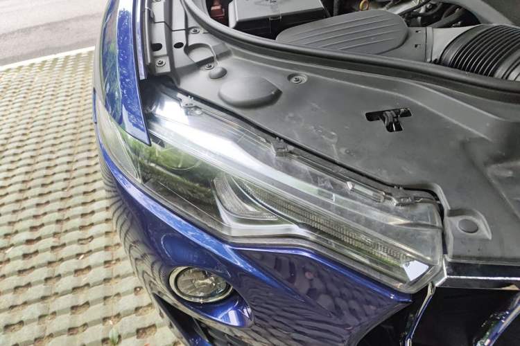 Used Maserati Levante 2016 3.0T Standard Edition Right Front Headlight