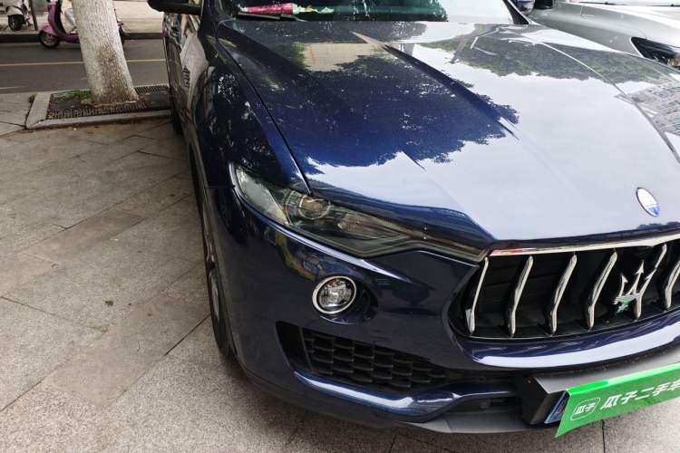 Used Maserati Levante 2016 3.0T Standard Edition Right Front Headlight