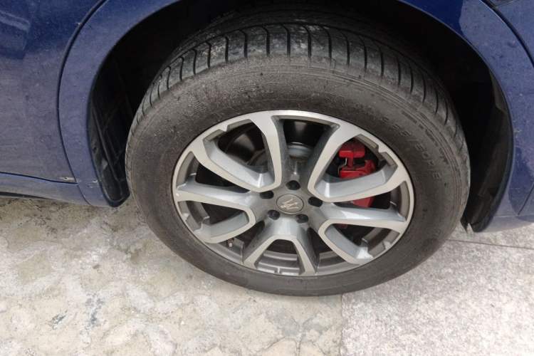 Used Maserati Levante 2016 3.0T Standard Edition Right Front Wheel Hub