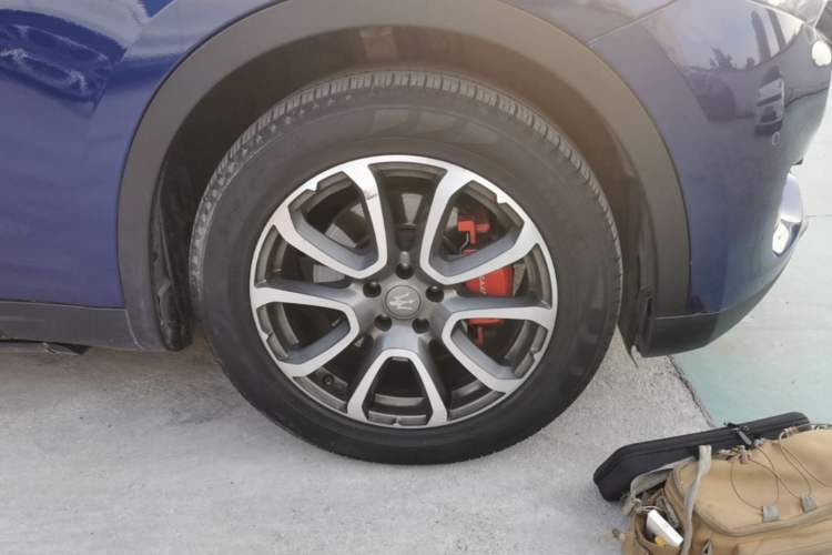 Used Maserati Levante 2016 3.0T Standard Edition Right Front Wheel Hub