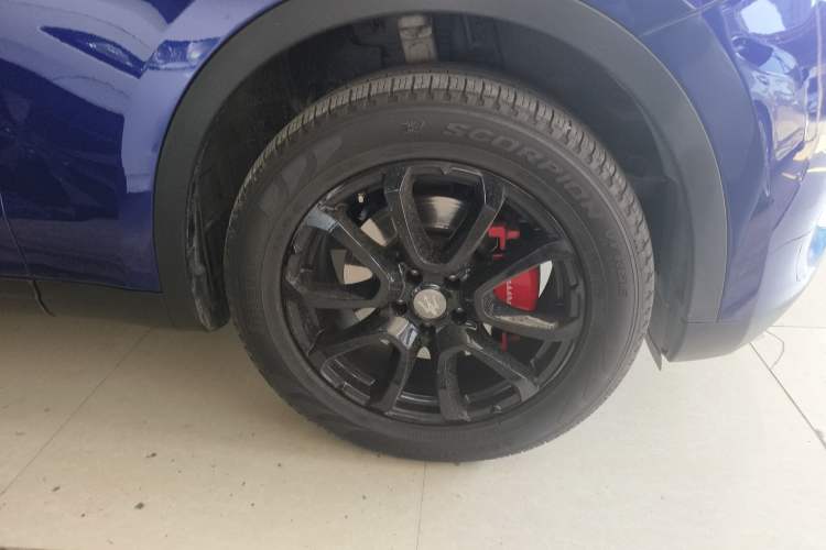 Used Maserati Levante 2016 3.0T Standard Edition Right Front Wheel Hub
