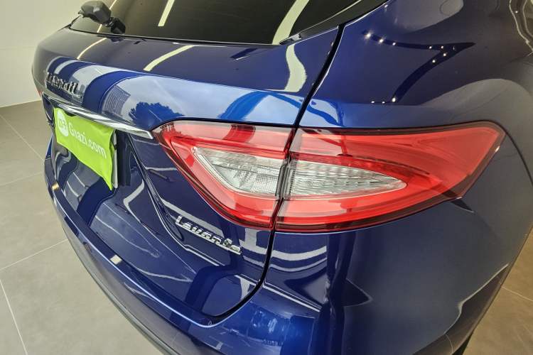 Used Maserati Levante 2016 3.0T Standard Edition Right Rear Taillight
