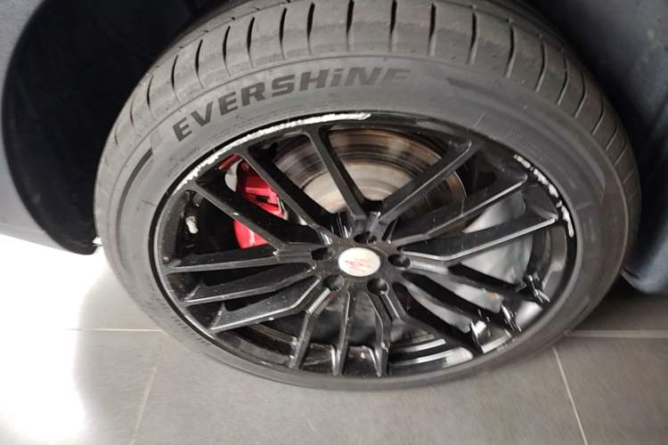 Used Maserati Levante 2016 3.0T Standard Edition Right Rear Wheel Hub