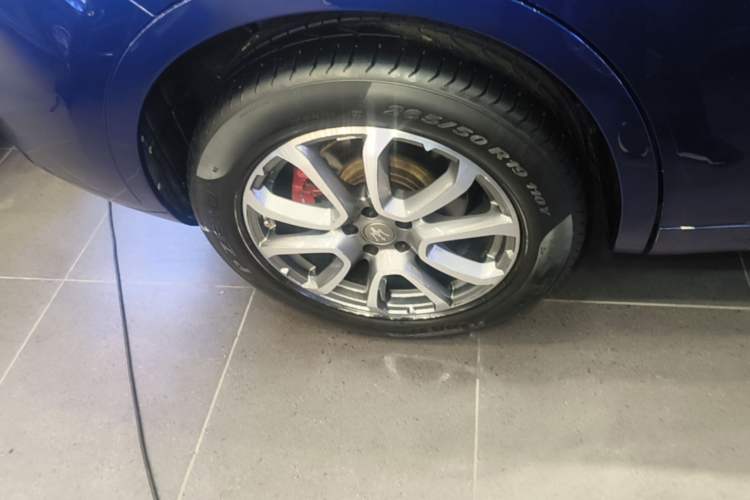 Used Maserati Levante 2016 3.0T Standard Edition Right Rear Wheel Hub