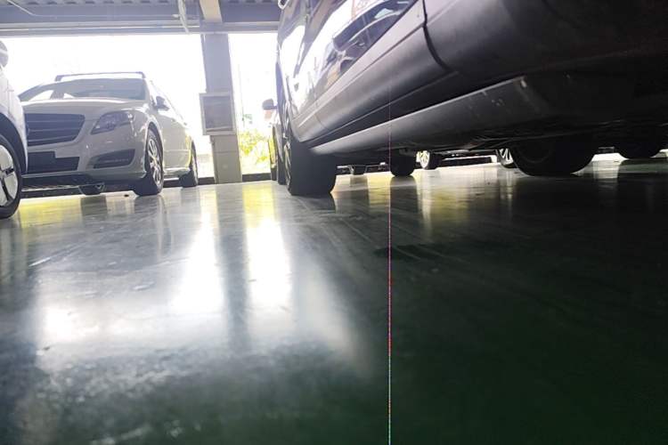 Used Maserati Levante 2016 3.0T Standard Edition Right Side Sill