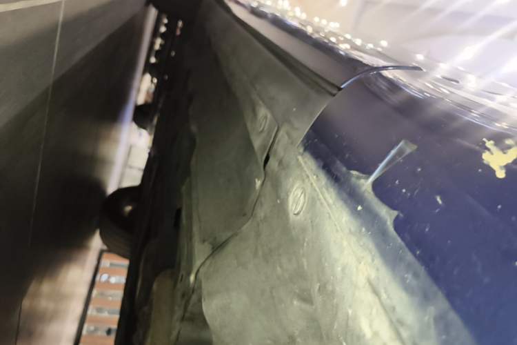 Used Maserati Levante 2016 3.0T Standard Edition Right Side Sill