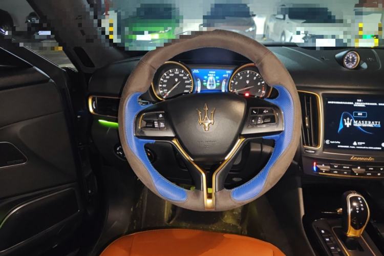 Used Maserati Levante 2016 3.0T Standard Edition Steering Wheel