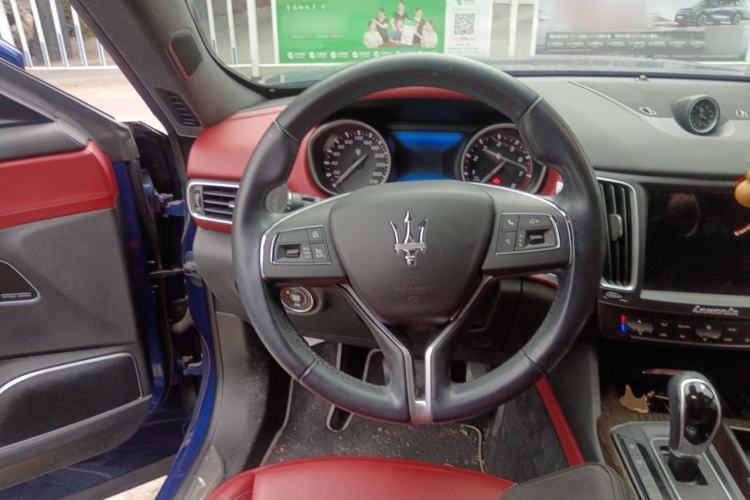 Used Maserati Levante 2016 3.0T Standard Edition Steering Wheel