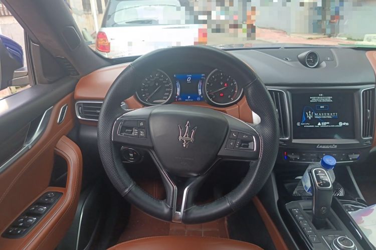 Used Maserati Levante 2016 3.0T S Standard Model Steering Wheel