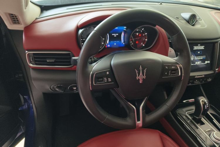 Used Maserati Levante 2016 3.0T Standard Edition Steering Wheel