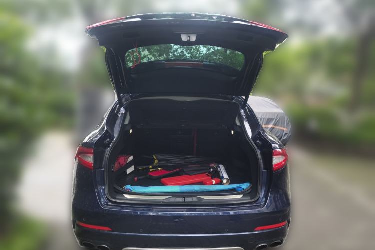 Used Maserati Levante 2016 3.0T Standard Edition Trunk