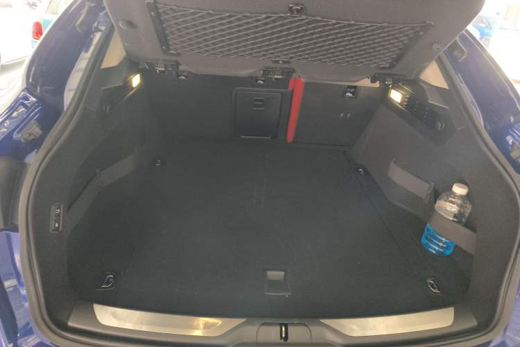 Used Maserati Levante 2016 3.0T Standard Edition Trunk