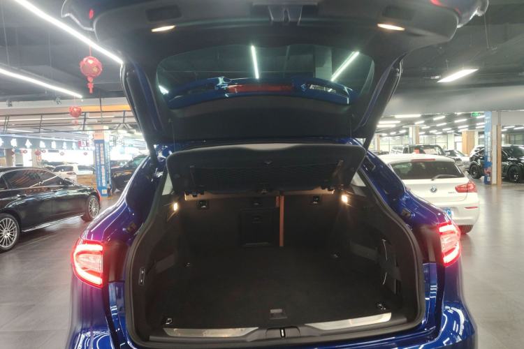 Used Maserati Levante 2016 3.0T Standard Edition Trunk