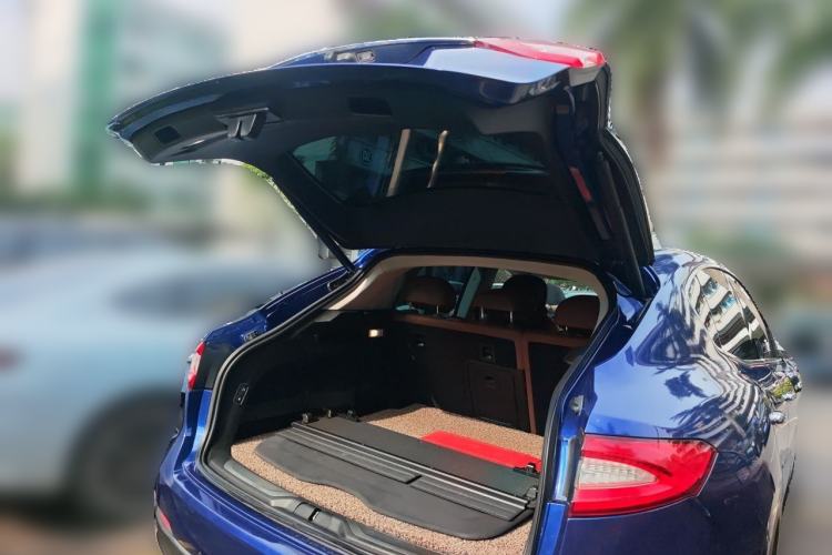 Used Maserati Levante 2016 3.0T Standard Edition Trunk