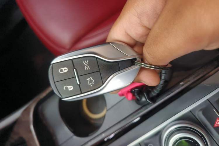 Used Maserati Levante 2016 3.0T Standard Edition Vehicle Key