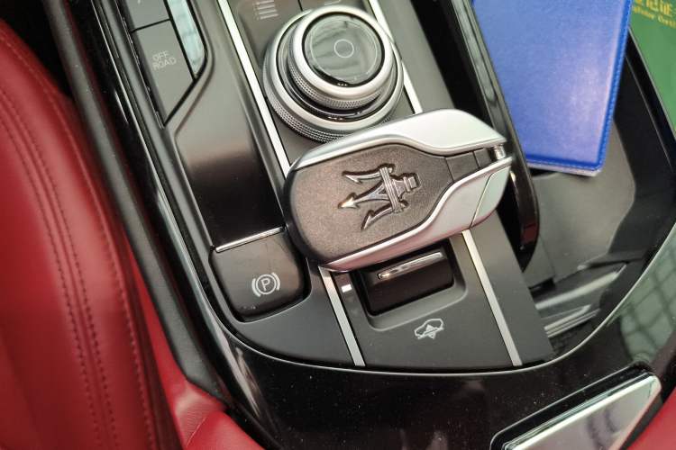 Used Maserati Levante 2016 3.0T Standard Edition Vehicle Key