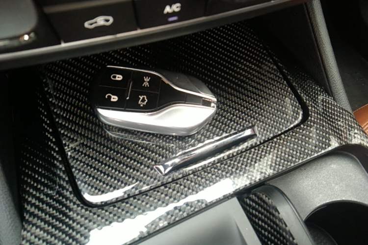 Used Maserati Levante 2016 3.0T Standard Edition Vehicle Key