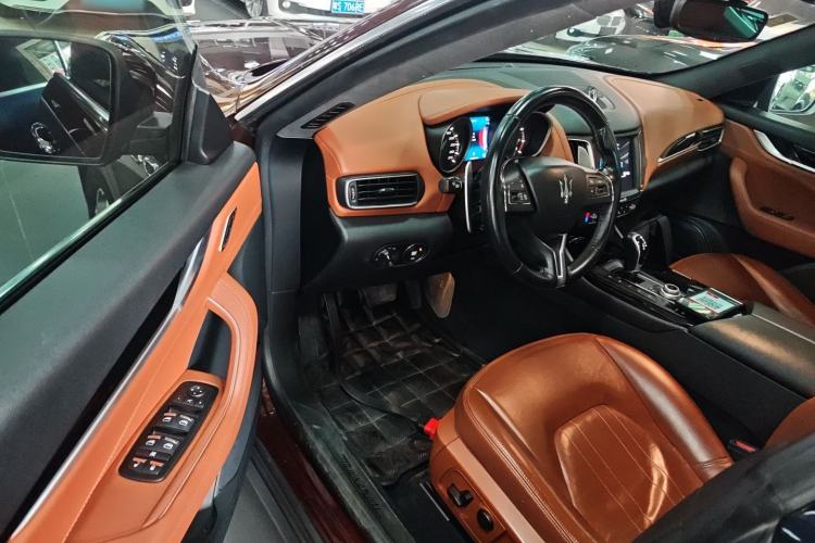 Used Maserati Levante 2016 3.0T Standard Edition Driver Seat