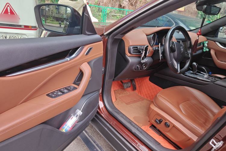 Used Maserati Levante 2016 3.0T Standard Edition Driver Seat