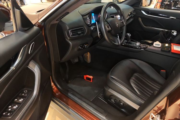 Used Maserati Levante 2016 3.0T Standard Edition Driver Seat