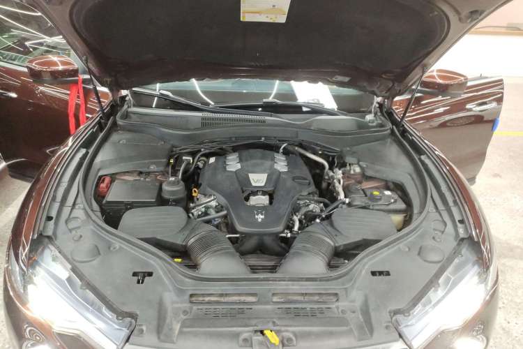 Used Maserati Levante 2016 3.0T Standard Edition Engine Bay