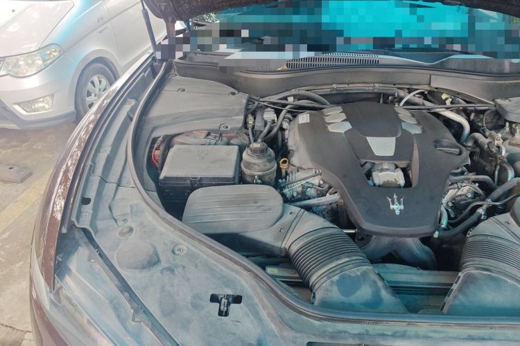 Used Maserati Levante 2016 3.0T Standard Edition Engine Bay Right
