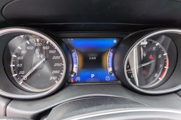 Used Maserati Levante 2016 3.0T Standard Edition Instrument Cluster