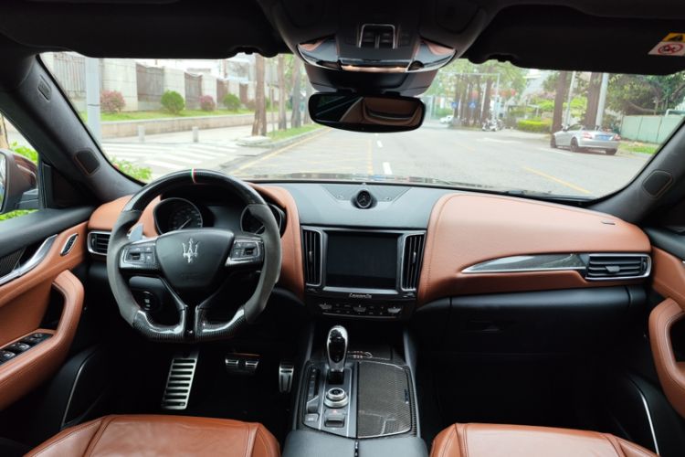 Used Maserati Levante 2016 3.0T Standard Edition Interior 1