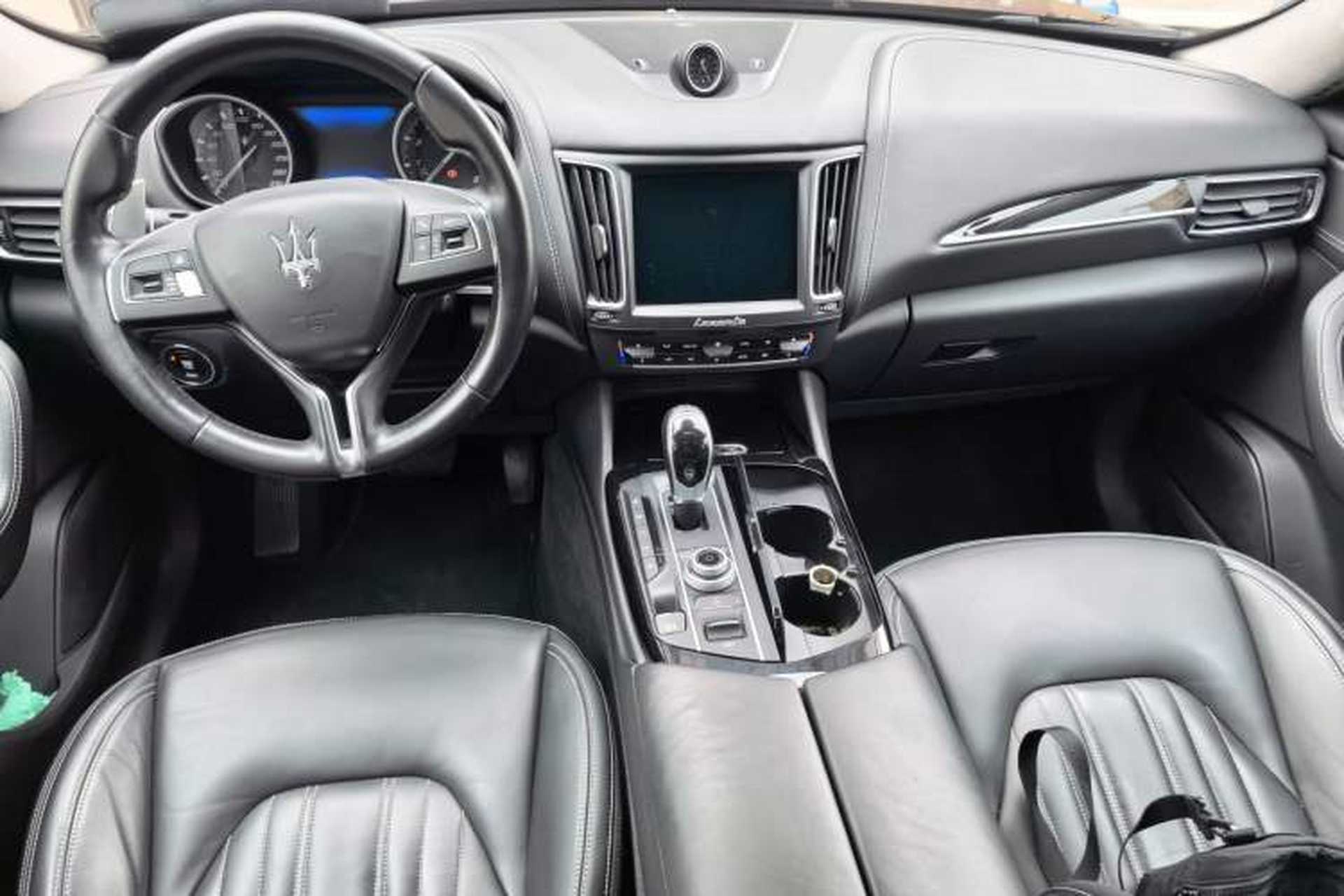 Used Maserati Levante 2016 3.0T Standard Edition Interior 2