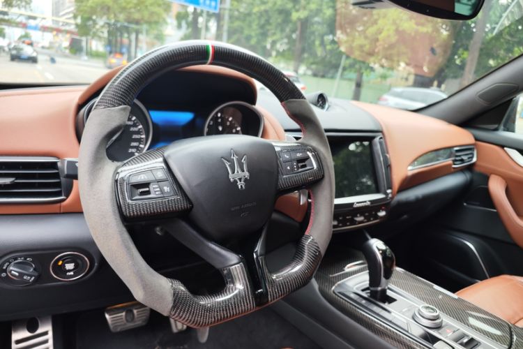 Used Maserati Levante 2016 3.0T Standard Edition Interior 2