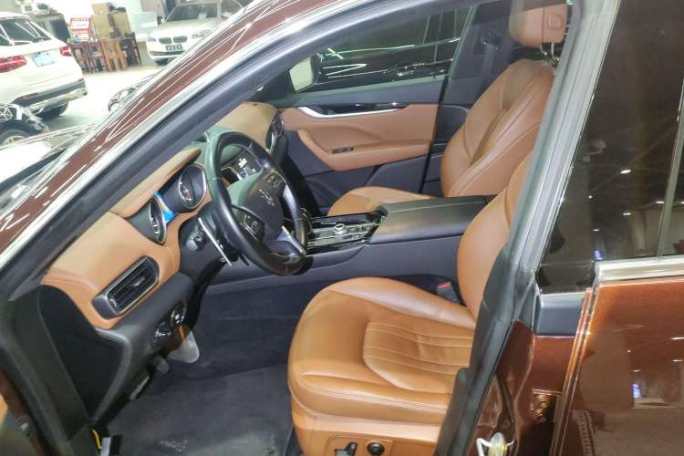 Used Maserati Levante 2016 3.0T Standard Edition Left Front Seat