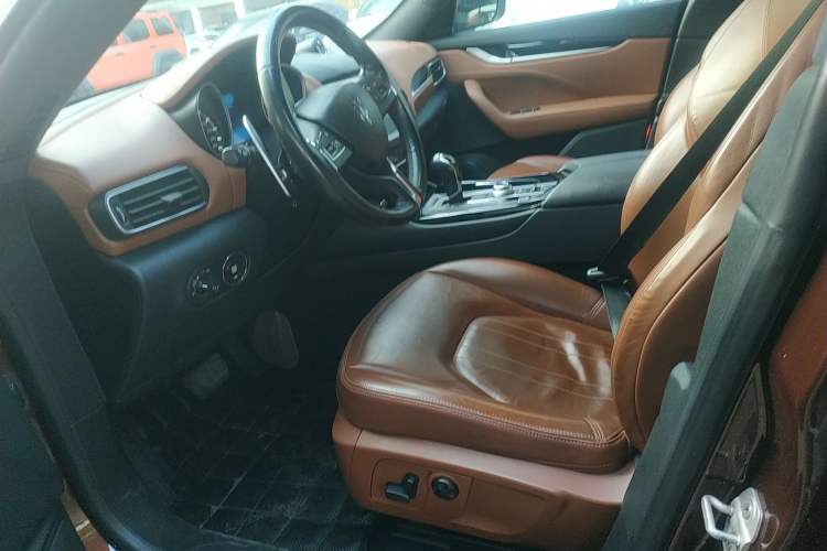 Used Maserati Levante 2016 3.0T Standard Edition Left Front Seat
