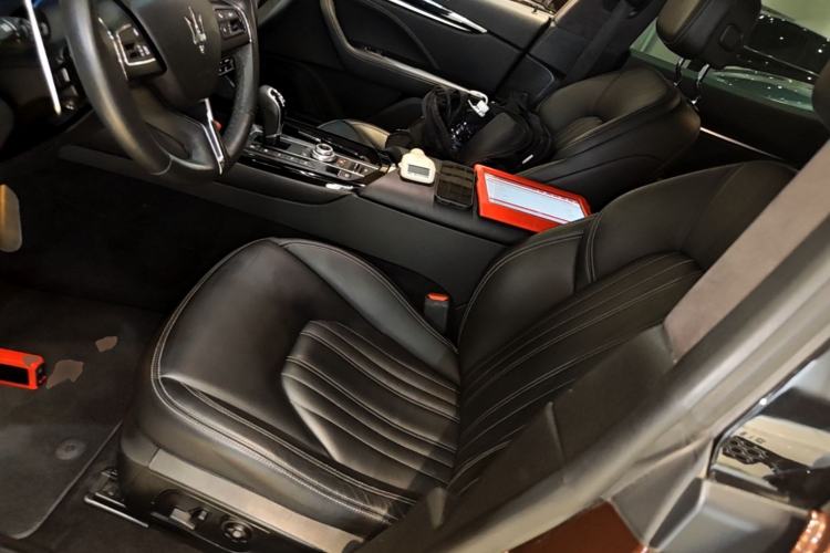 Used Maserati Levante 2016 3.0T Standard Edition Left Front Seat