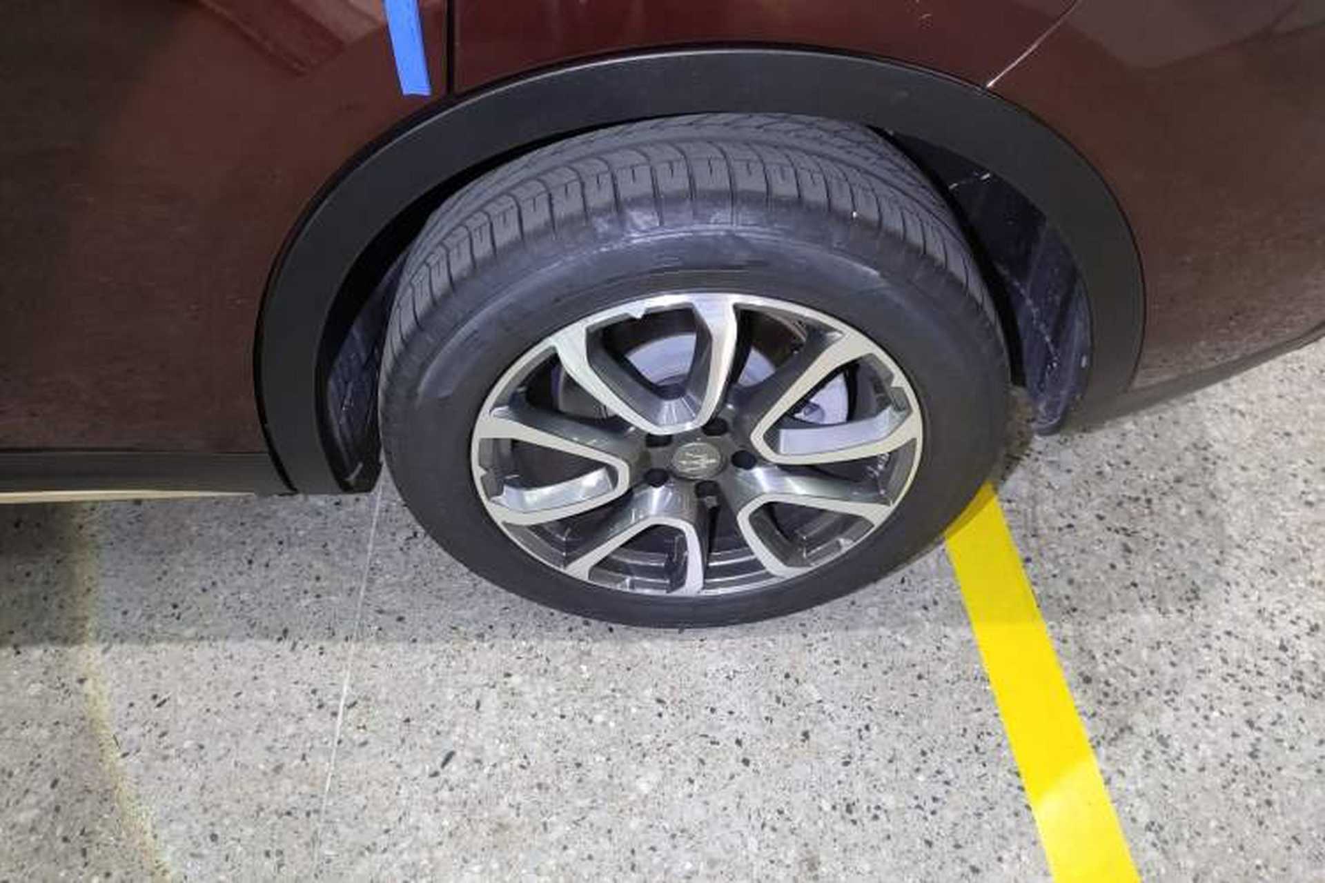 Used Maserati Levante 2016 3.0T Standard Edition Left Rear Wheel Hub