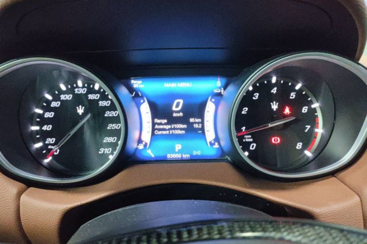 Used Maserati Levante 2016 3.0T Standard Edition Odometer Close Up