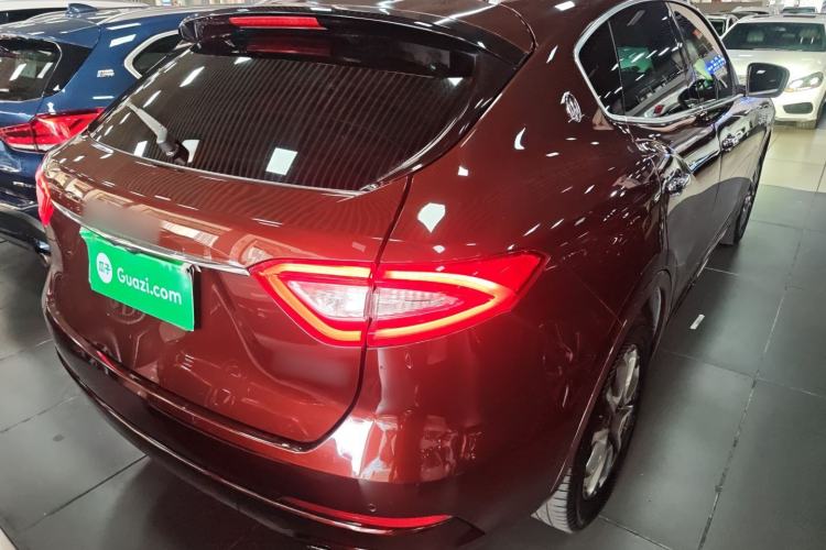 Used Maserati Levante 2016 3.0T Standard Edition Rear Right 45 Deg