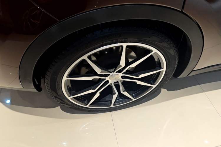 Used Maserati Levante 2016 3.0T Standard Edition Right Rear Wheel Hub