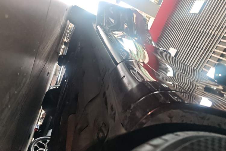 Used Maserati Levante 2016 3.0T Standard Edition Right Side Sill