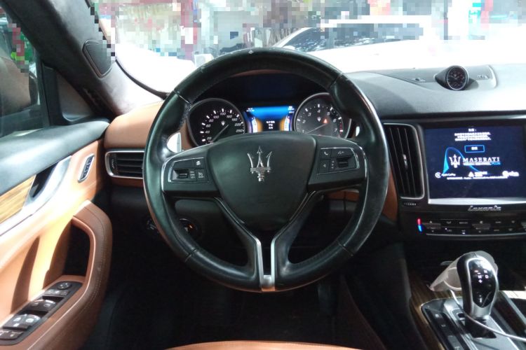 Used Maserati Levante 2016 3.0T Standard Edition Steering Wheel