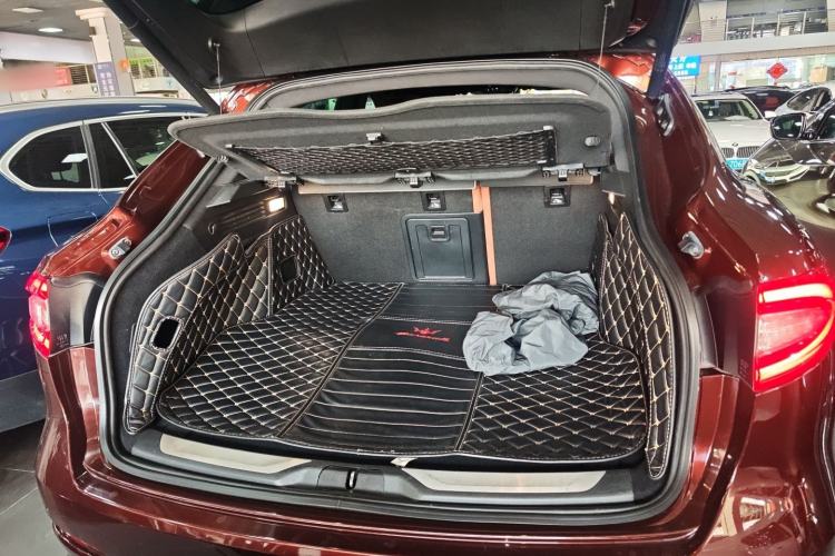 Used Maserati Levante 2016 3.0T Standard Edition Trunk