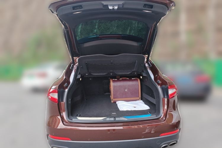 Used Maserati Levante 2016 3.0T Standard Edition Trunk