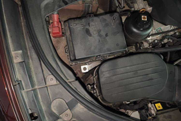Used Maserati Levante 2016 3.0T Standard Edition Engine Bay Right