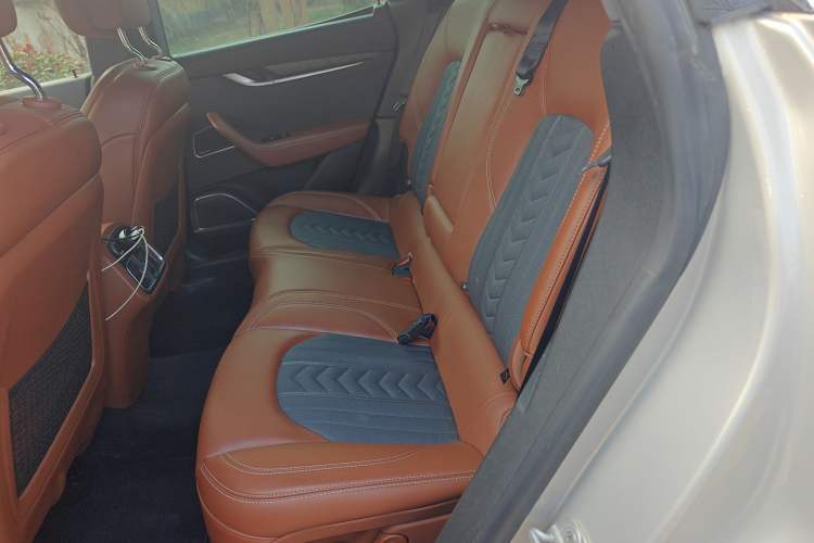 Used Maserati Levante 2016 3.0T Standard Edition Left Rear Seat