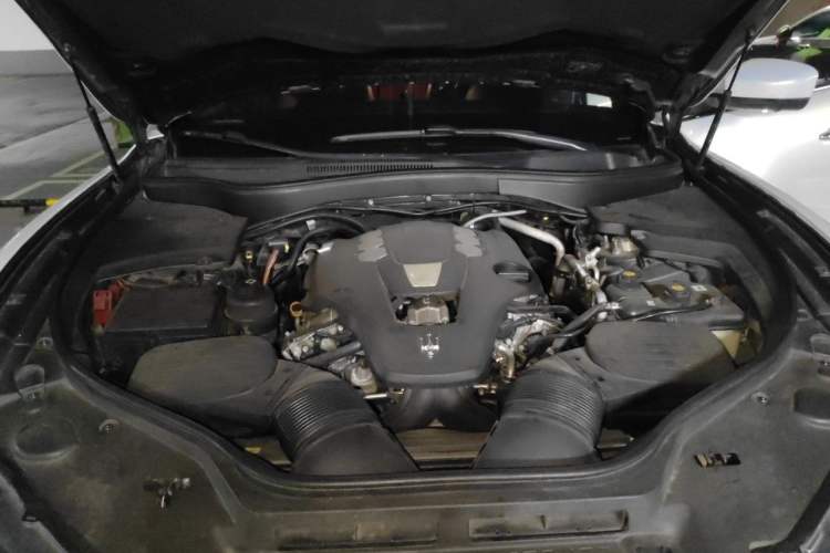 Used Maserati Levante 2016 3.0T Standard Edition Engine Bay